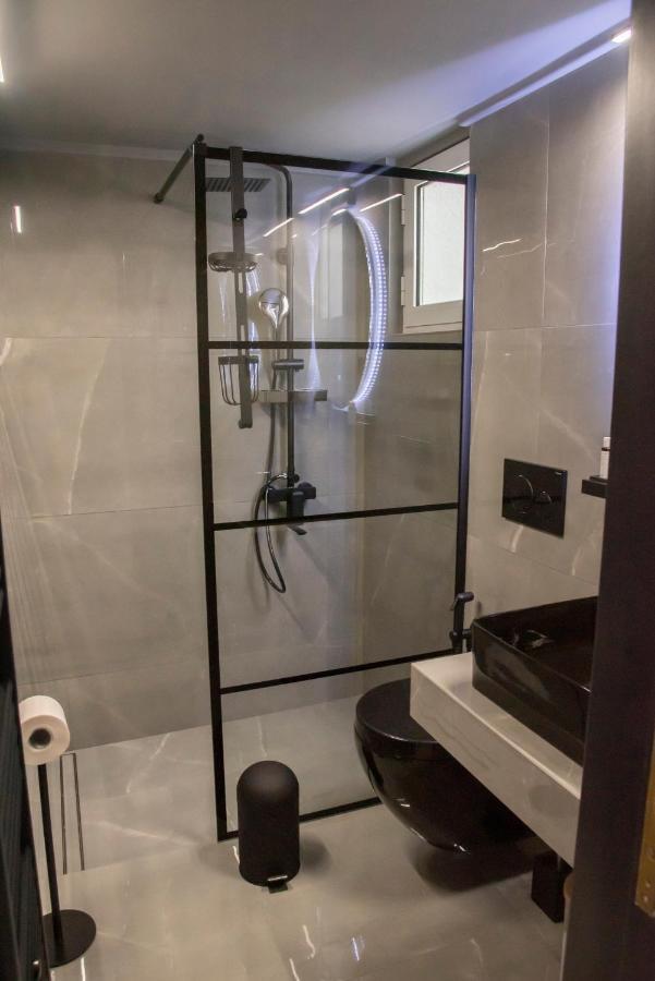 Luxury Premium Suite In Chalkida Bagian luar foto